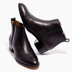 Madewell The Carina Boot In True Black Leather Chelsea Bootie size: 8